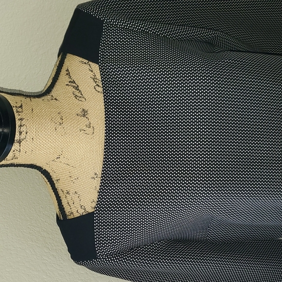 Dress 🥳 - Picture 2 of 6